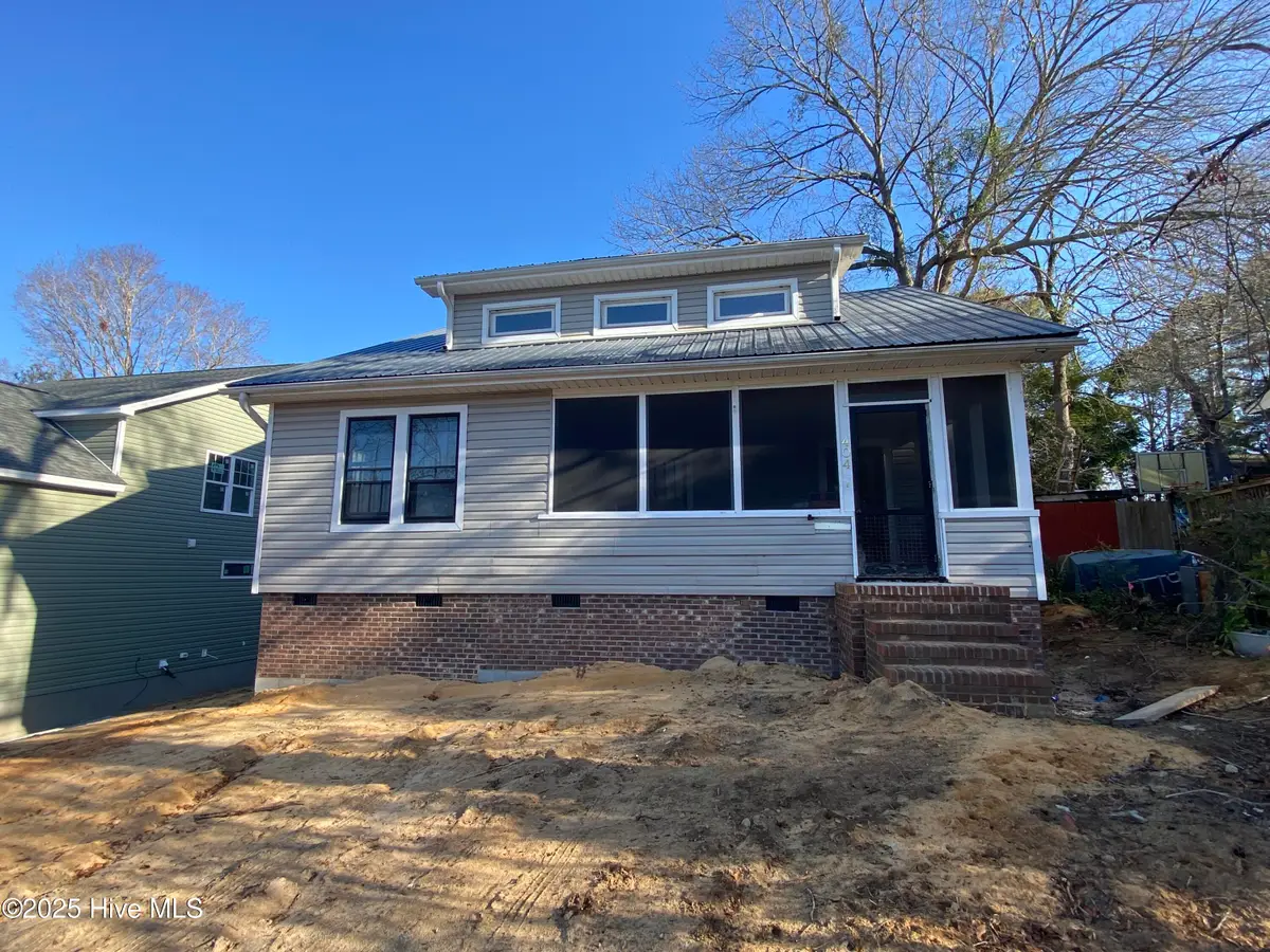 404 Summit Street, Aberdeen, NC 28315 - #1