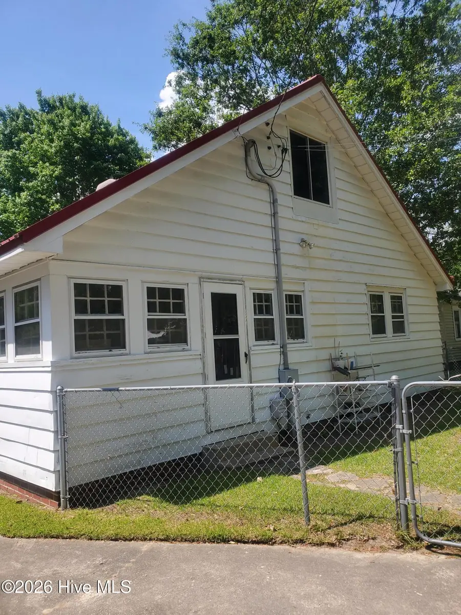 305 Glenwood Drive, Greenville, NC 27834 - #2