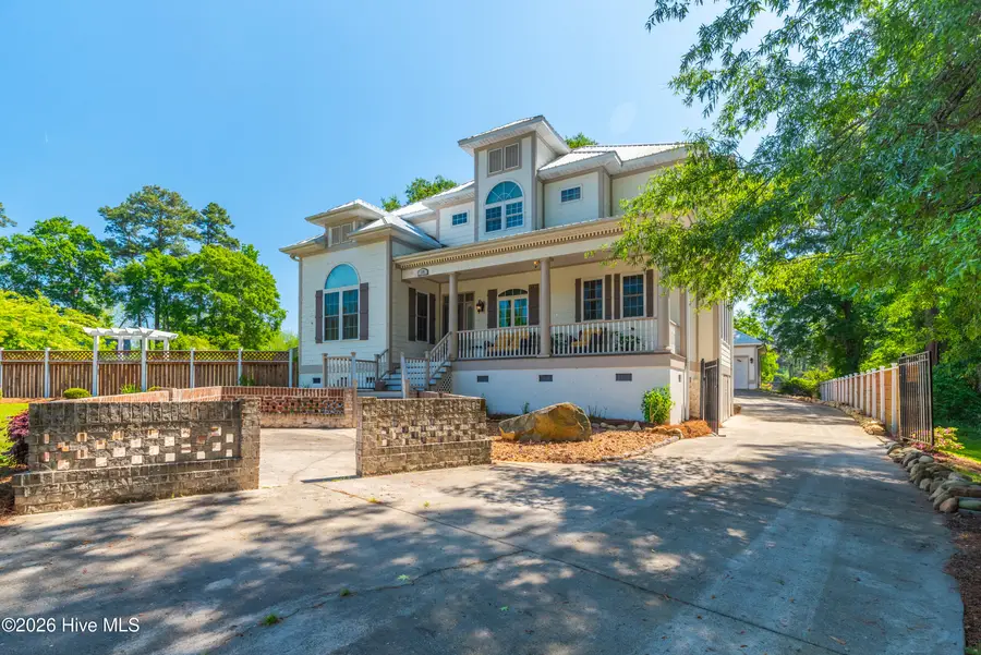 109 Weaver Drive, Lake Waccamaw, NC 28450 - #2