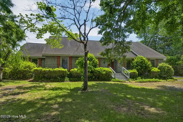 222 Greenwich Lane, Wilmington, NC 28409