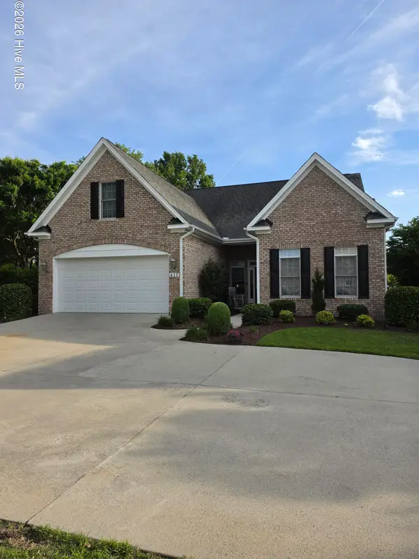 415 Honeysuckle Court, Greenville, NC 27834