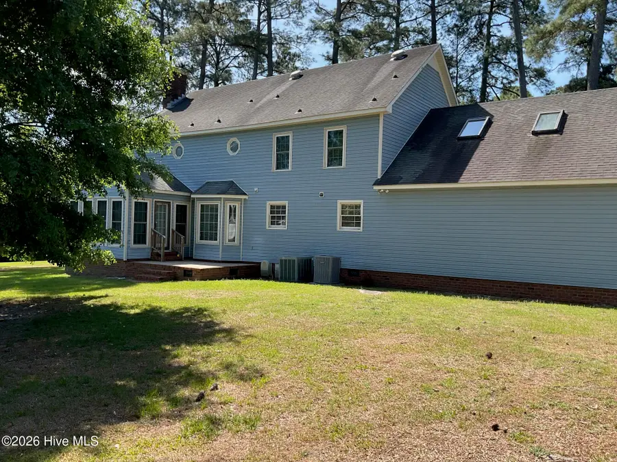 3028 Fox Run Circle, Kinston, NC 28504 - #3