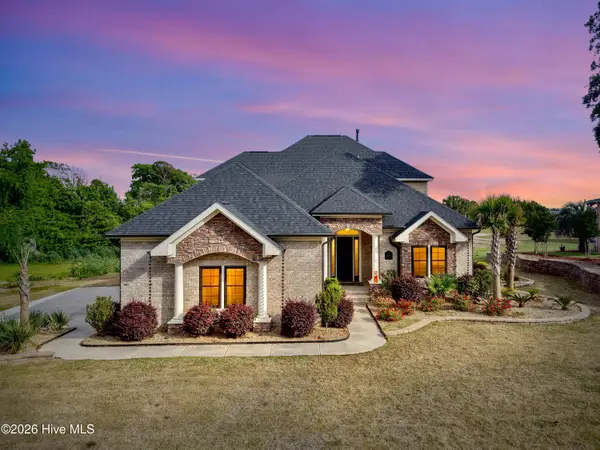 202 River Drive, Southport, NC 28461