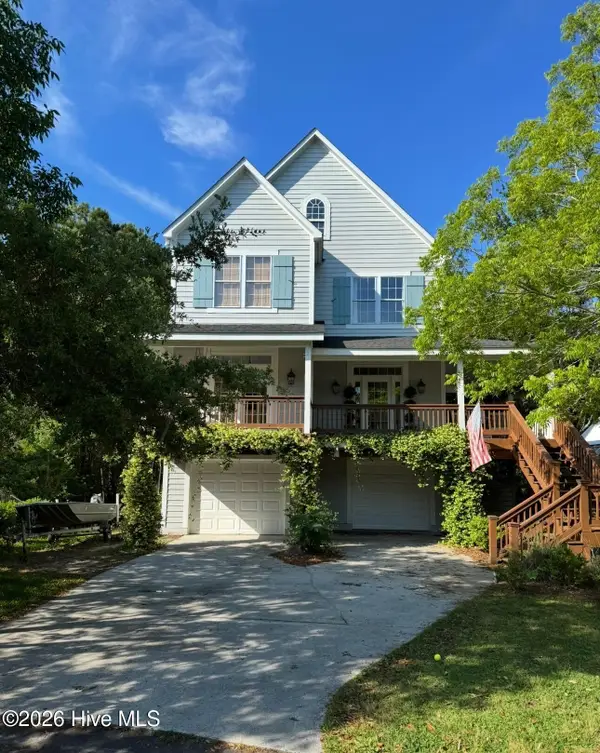 414 W Blackbeard Road W, Wilmington, NC 28409