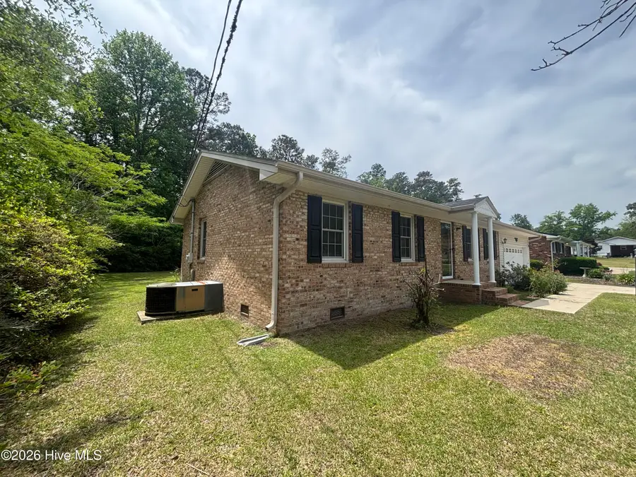 120 Kings Road, Whiteville, NC 28472 - #3