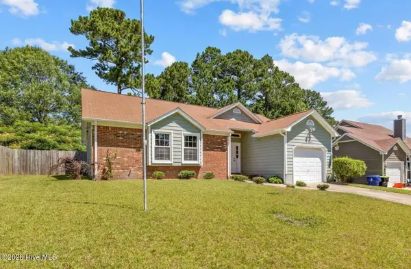 2625 Idlebrook Circle, Midway Park, NC 28544