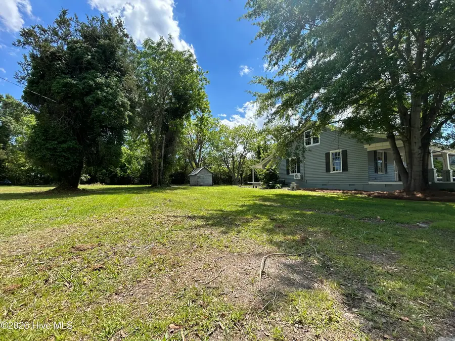 317 W Grubb Street, Hertford, NC 27944 - #2