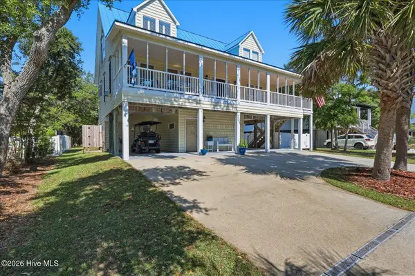 103 SE 71st Street, Oak Island, NC 28465