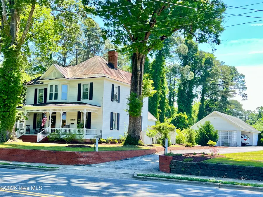 612 College Street, Clinton, NC 28328 - #3