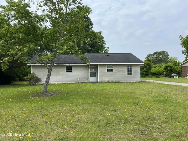 636 Hill Road Circle, Ayden, NC 28513