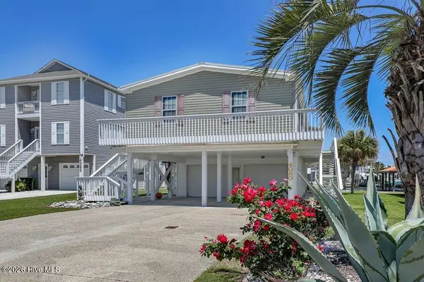 4090 4th Street, Surf City, NC 28445