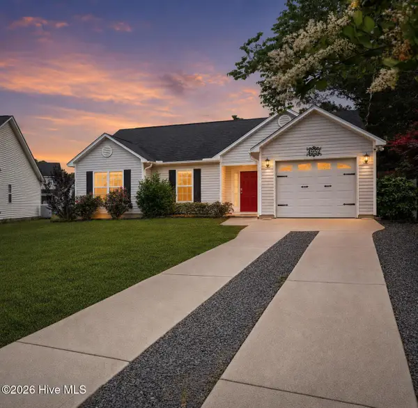 4952 Montserrat Drive, Southport, NC 28461