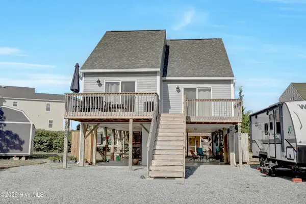 9003-9005 E 9th Street, Surf City, NC 28445