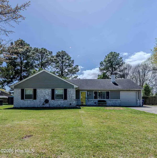 408 Cardinal Road, Jacksonville, NC 28546