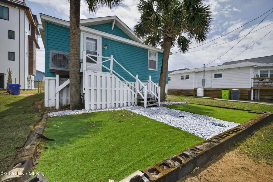704 Carolina Beach Avenue S, Carolina Beach, NC 28428 - #2