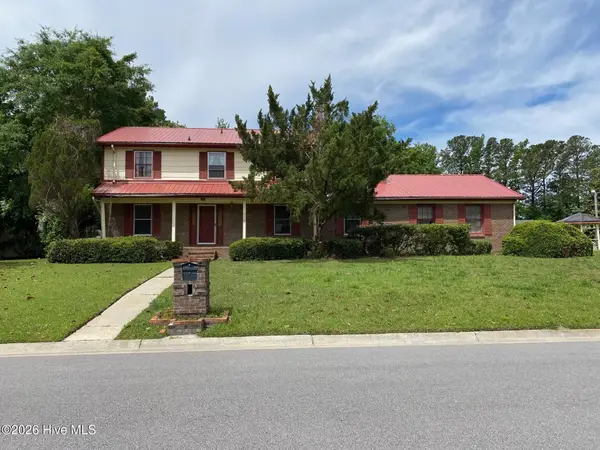 218 Parkwood Drive, Jacksonville, NC 28546