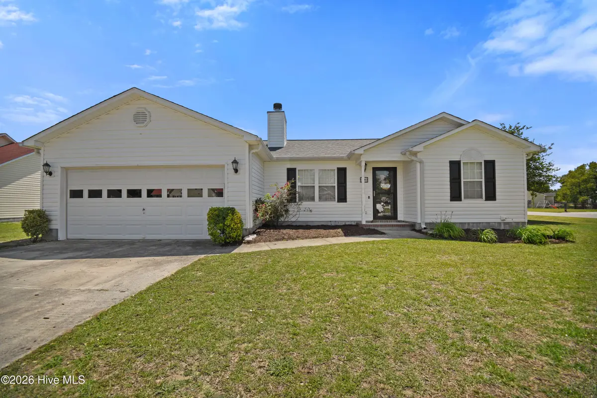 200 Essex Court, Richlands, NC 28574 - #1
