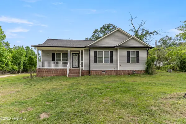 616 Trail End Lane, Newton Grove, NC 28366