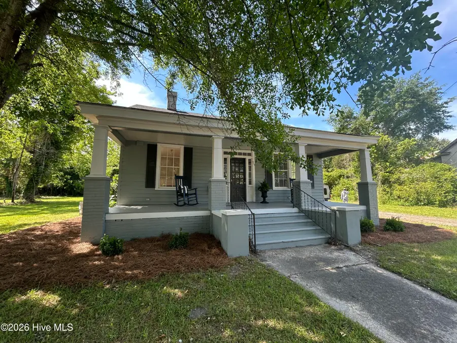 319 W Grubb Street, Hertford, NC 27944 - #2