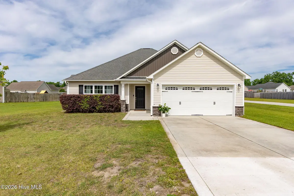 309 Cadenza Lane, Richlands, NC 28574 - #1