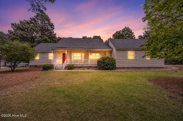 410 Edinboro Drive, Southern Pines, NC 28387