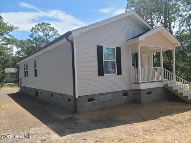 113 Pecan Avenue, Lake Waccamaw, NC 28450 - #1