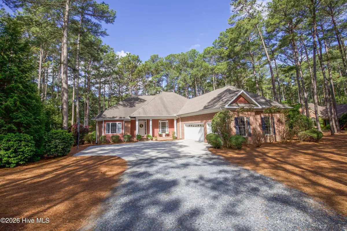 16 Montrose Court, Pinehurst, NC 28374 - #1