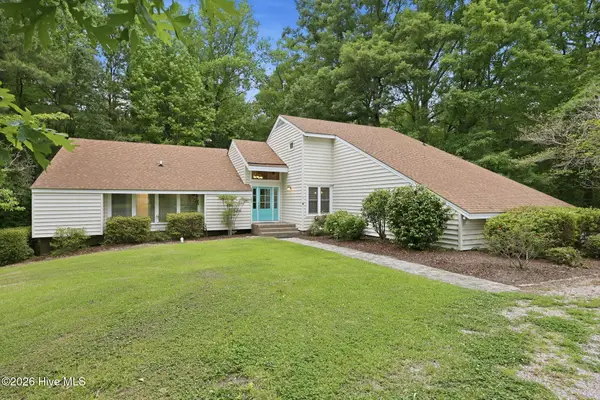 424 Camelia Drive, Washington, NC 27889