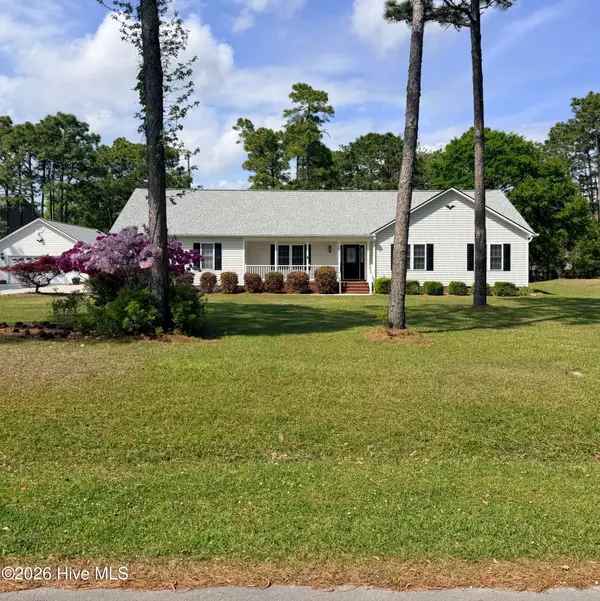 215 Winding Creek Way, Hubert, NC 28539