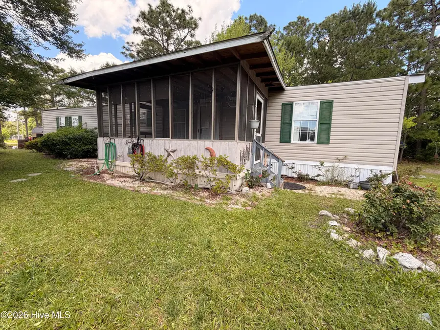 121 S Smith Street, Holly Ridge, NC 28445 - #2