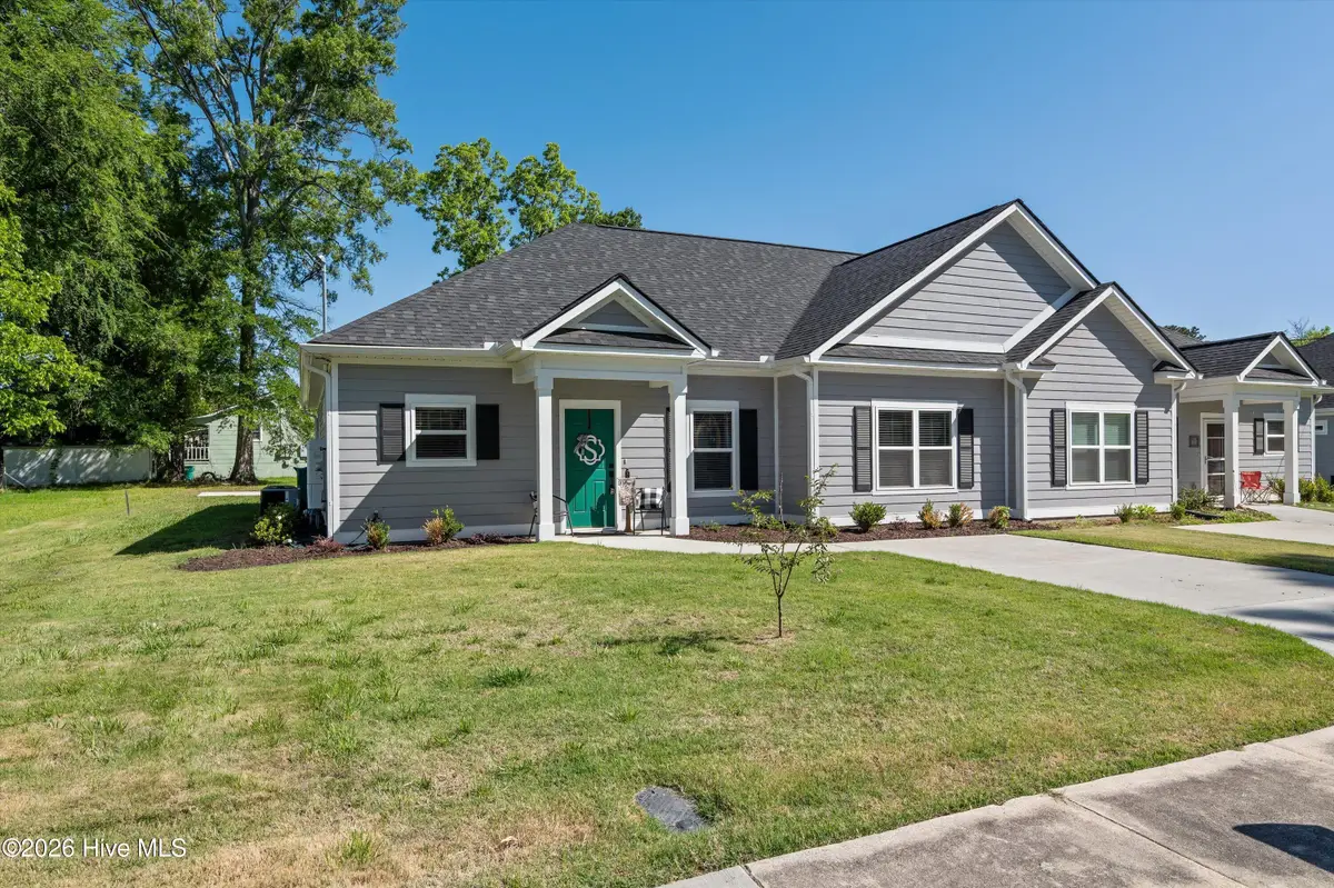 206 W Hall Street, Thomson, GA 30824 - #1