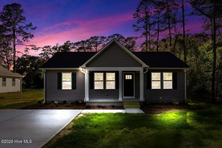 305 N West Street, Roseboro, NC 28382 - #2