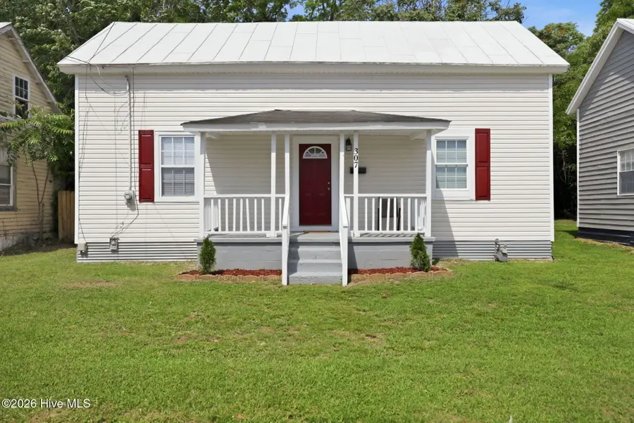 307 S Mcdaniel Street, Kinston, NC 28501 - #2