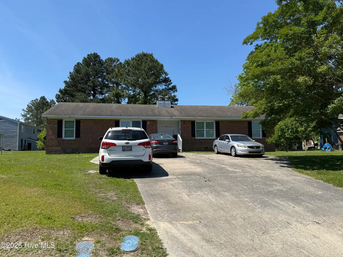 103 Mosby Circle #A/B, Greenville, NC 27834 - #1