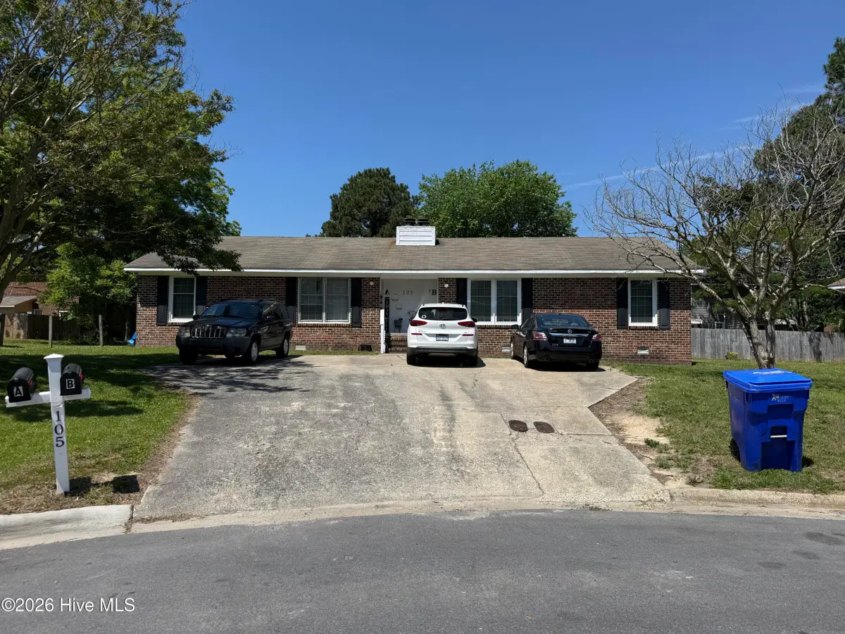 105 Mosby Circle #A&B, Greenville, NC 27834 - #1