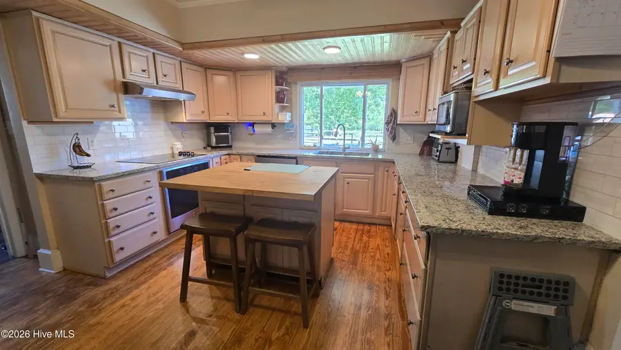 330 Lake Road, Newport, NC 28570 - #2