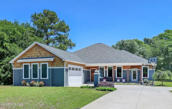 243 Tumbling Brook Lane, Holly Ridge, NC 28445