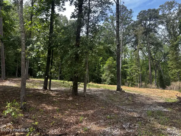11 Heritage Drive, Laurinburg, NC 28352