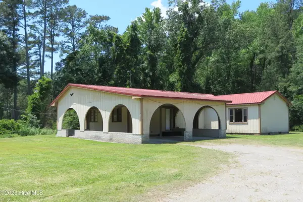 17038 E Nc 55 Highway, Bayboro, NC 28515