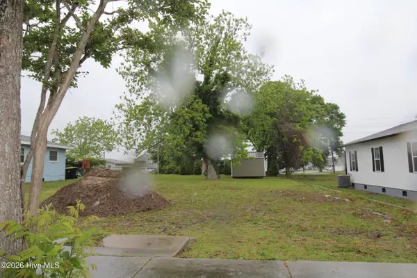 1308 Fisher Street, Morehead City, NC 28557