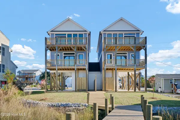 705 S Topsail Drive #B, Surf City, NC 28445