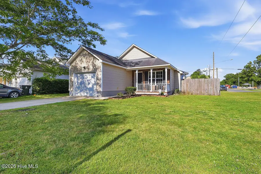 500 Mattocks Avenue, Maysville, NC 28555 - #2