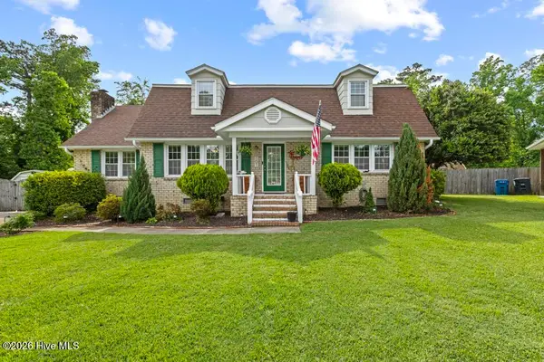 101 King Richard Court, Jacksonville, NC 28546