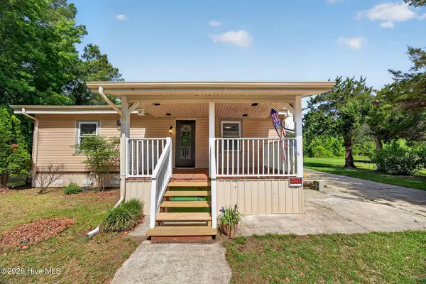 1033 Old Northeast Road, Hallsboro, NC 28442