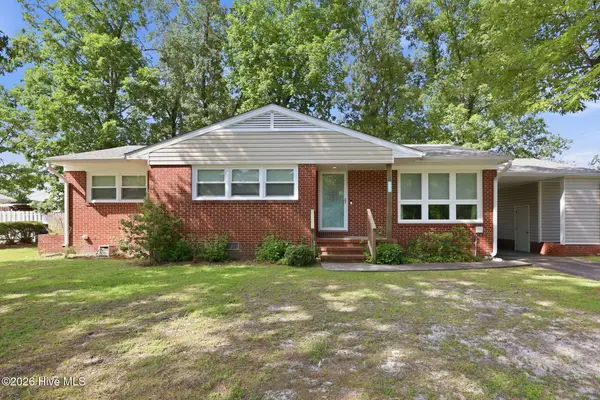 100 E Sherwood Drive, Havelock, NC 28532