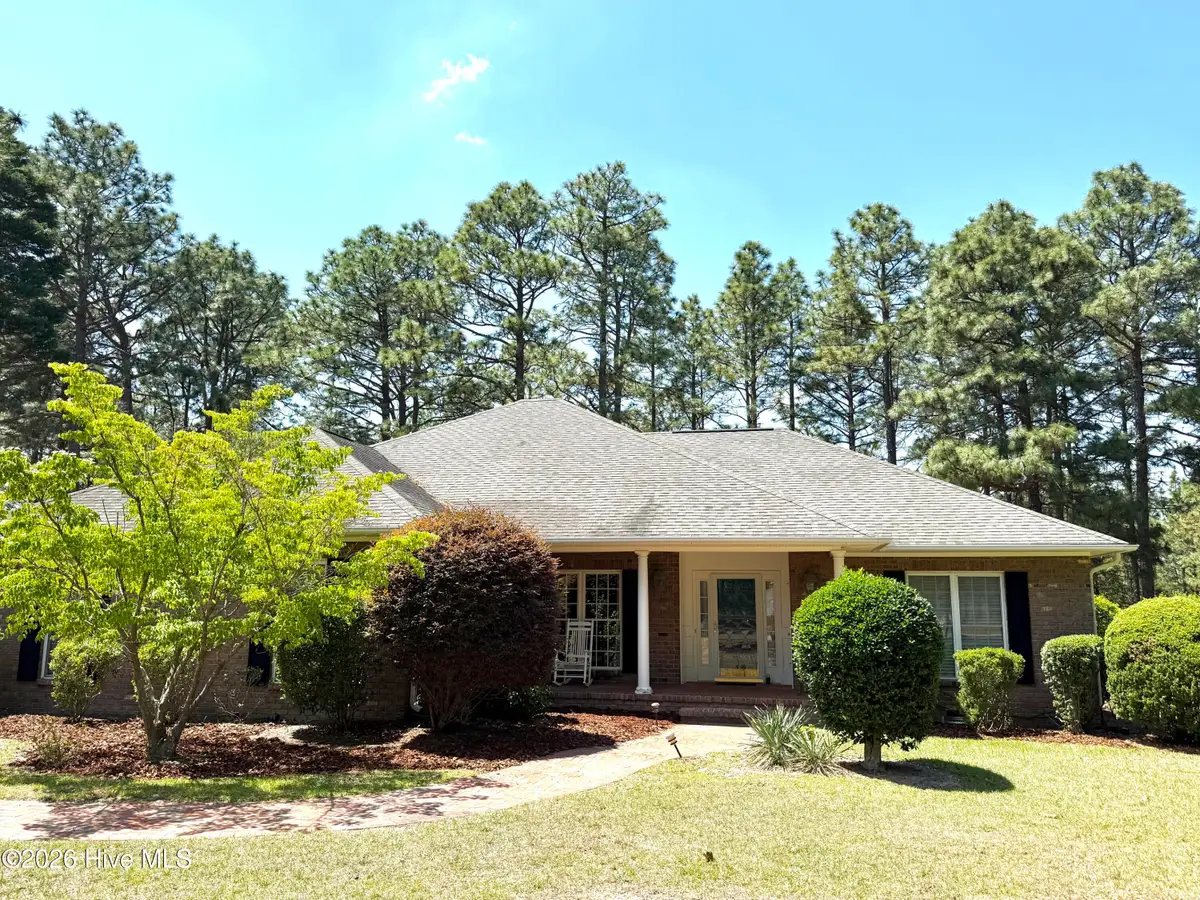 214 Longleaf Drive, West End, NC 27376 - #1