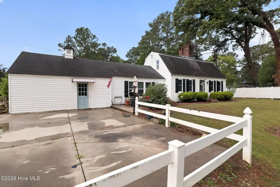 206 Woodland Drive, Clinton, NC 28328 - #3