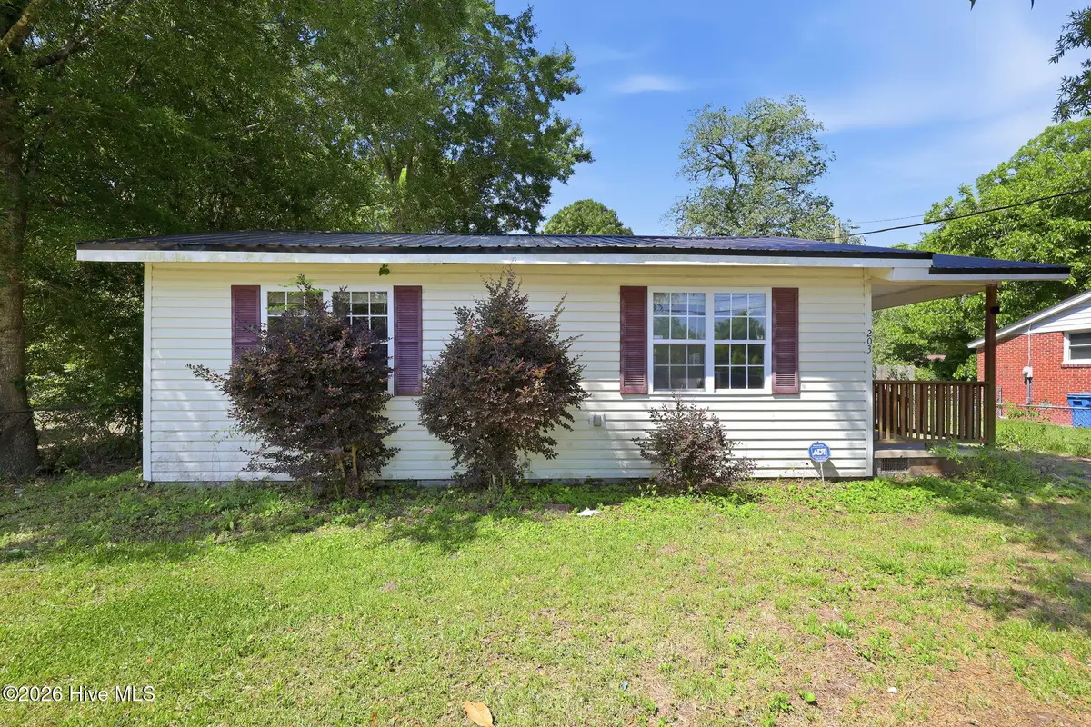 203 Richlands Avenue, Jacksonville, NC 28540 - #1