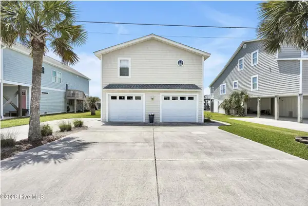 4069 4th Street, Surf City, NC 28445