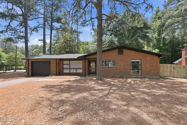 390 E Indiana Avenue, Southern Pines, NC 28387